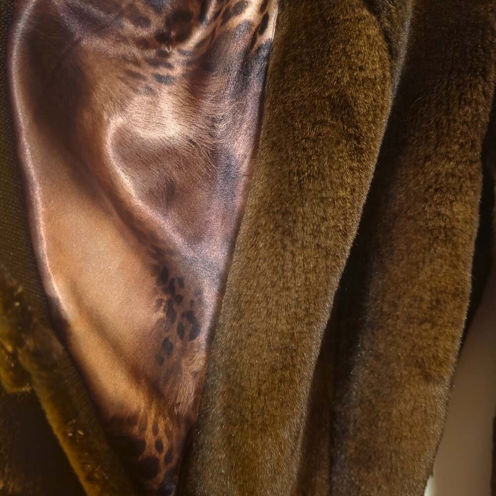Vintage Cache Faux Fur Belted Dark Brown Coat Sz 0 - Picture 10 of 13